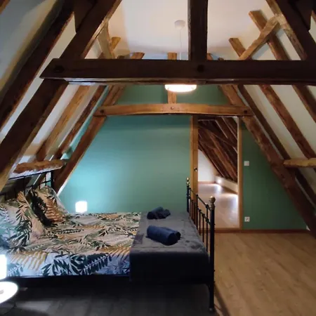 La Lauzerie Semesterbostad